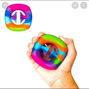Snapperz Rainbow Fidget Toy - New